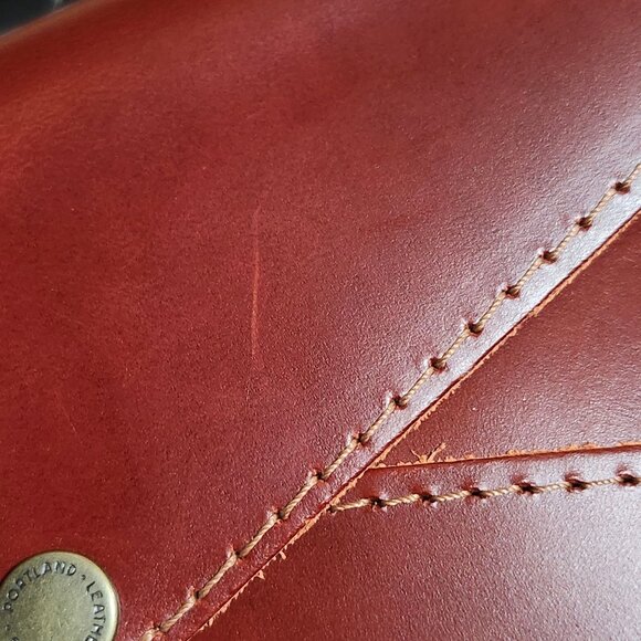 Portland Leather Cowboy Sunset Envelope Crossbody Unicorn Color Smooth Leather - Picture 3 of 10